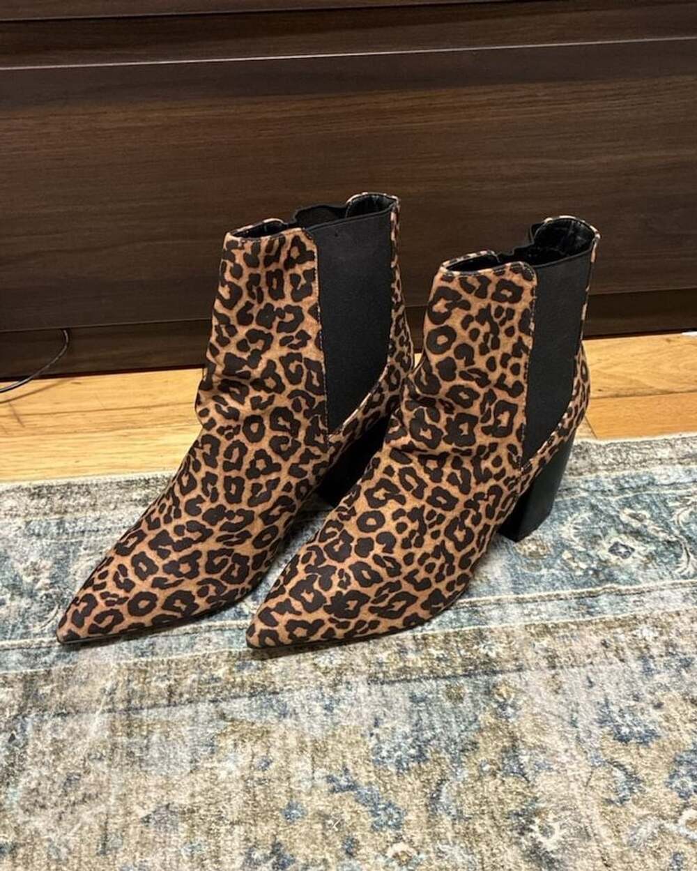 Kittenish Leopard Print Pointed Toe Booties Size 11